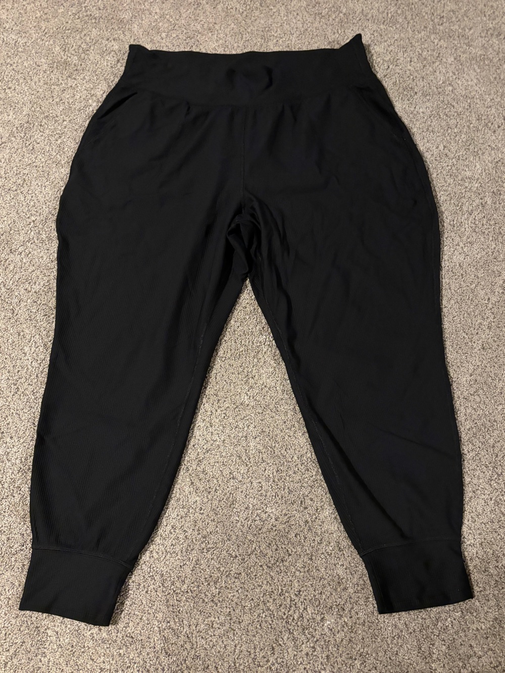 âď¸Old Navy Black Wide-Leg Ribbed Jogger Pants